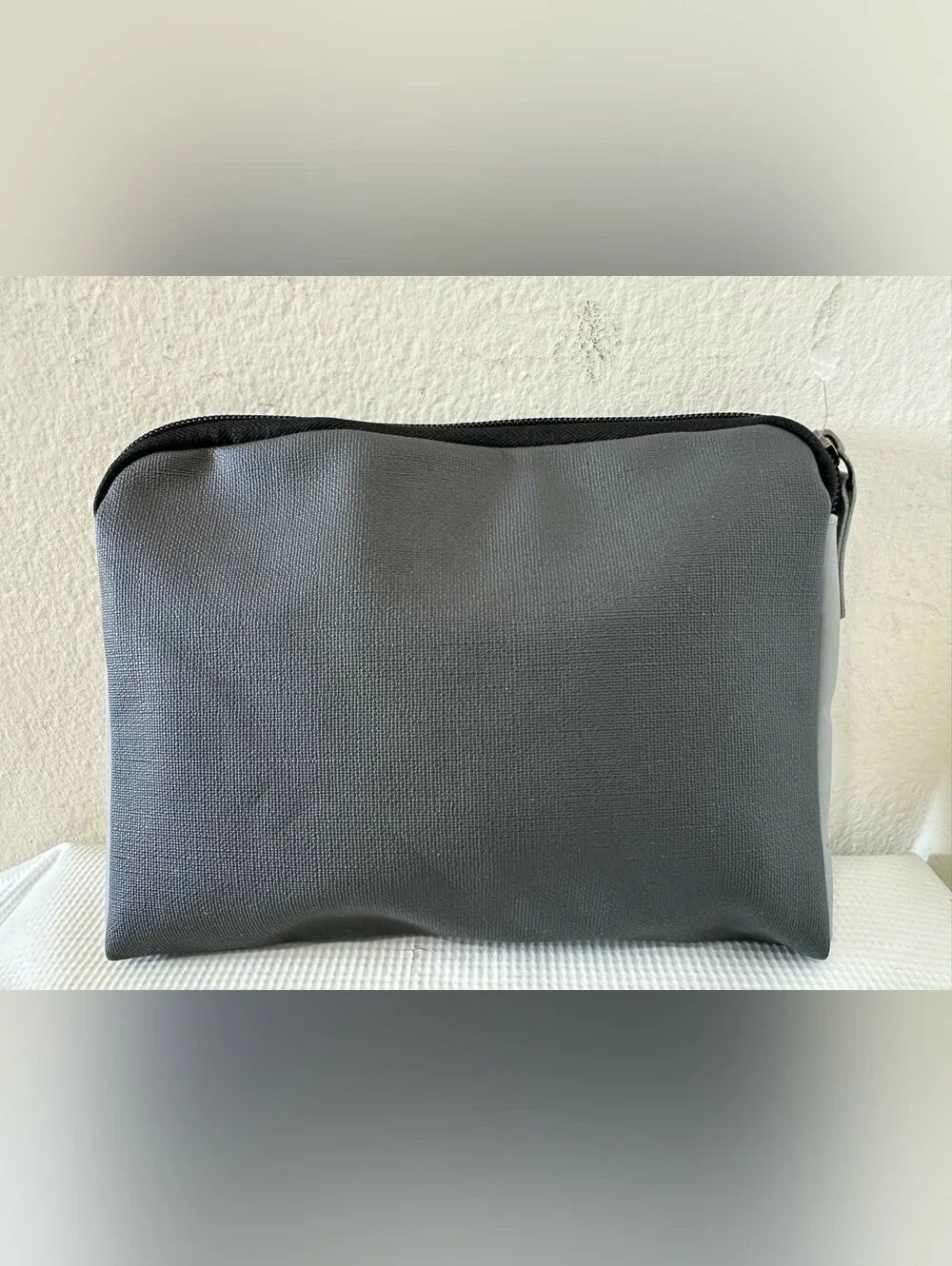 Tumi For Delta Soft Zippered Travel Toiletry Pouch Case Only Grey Two Tone